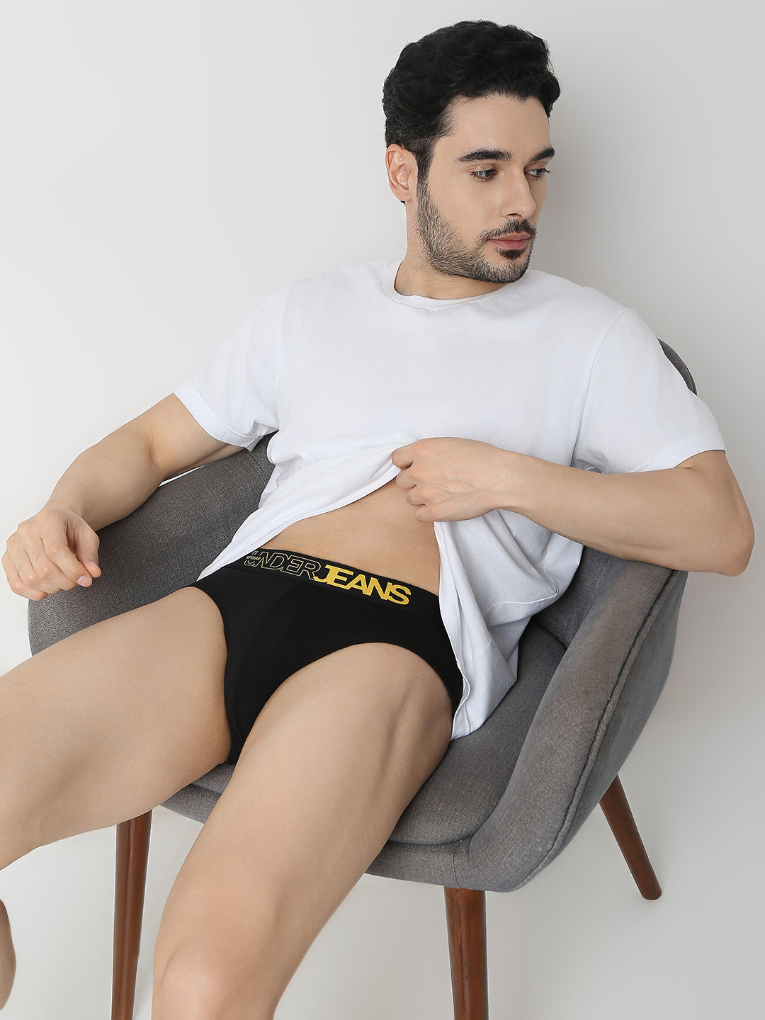 Underjeans by Spykar Men Black & Maroon Brief