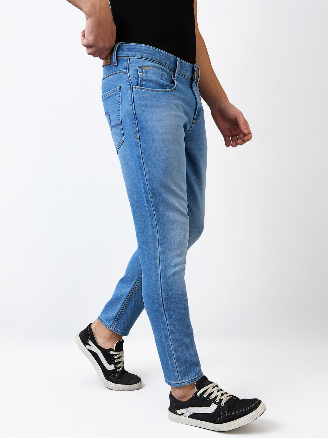 Spykar Slim Fit Mid Rise Cotton Jeans For Men