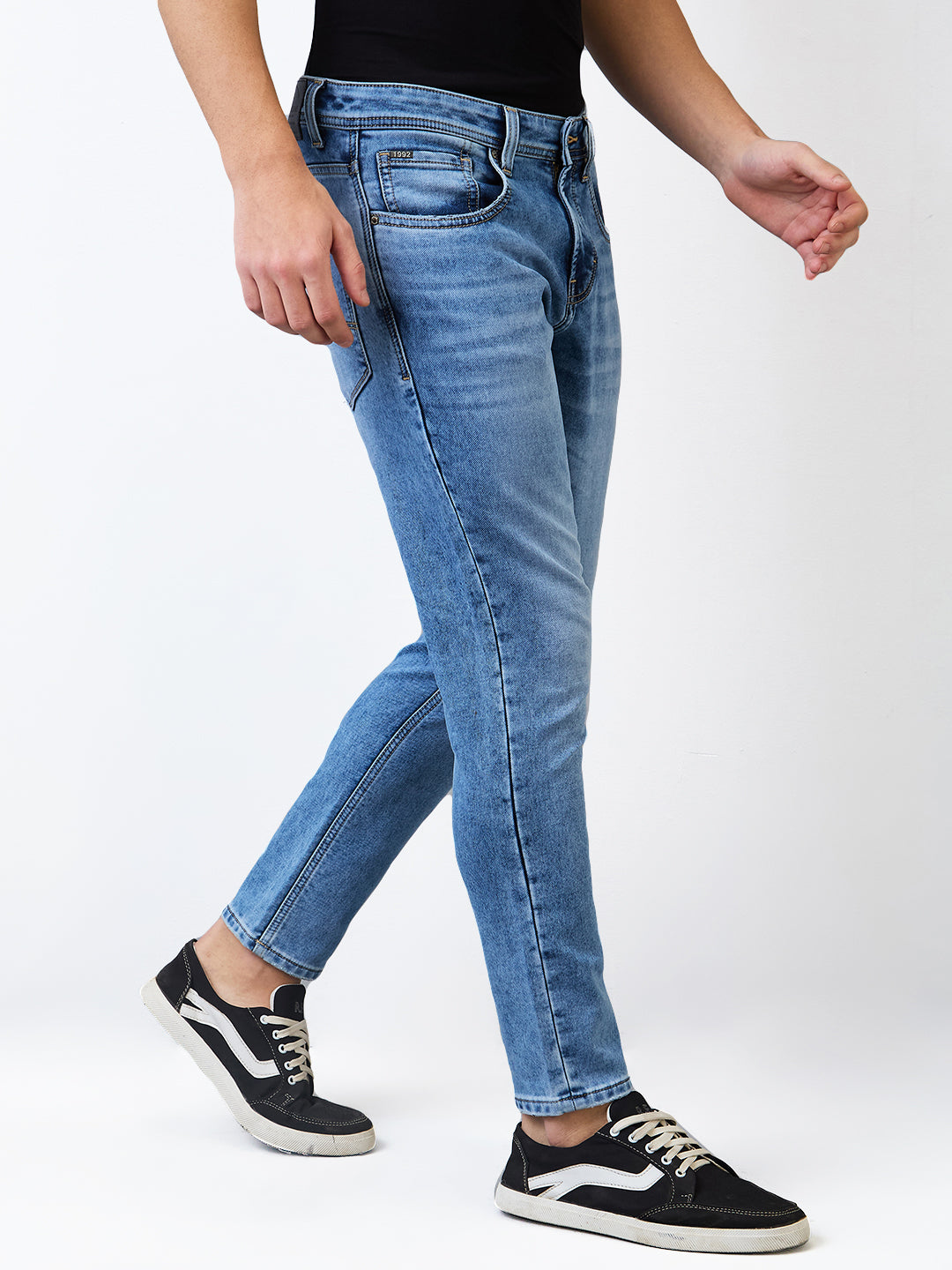 Spykar Slim Fit Mid Rise Cotton Jeans For Men