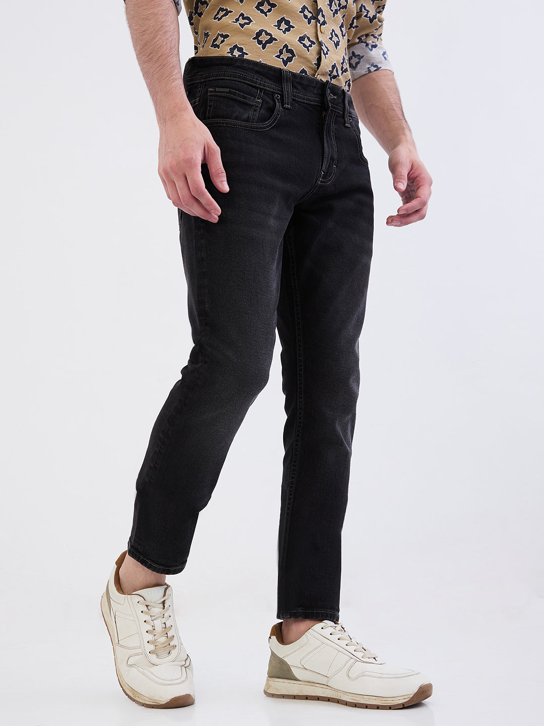 Spykar Charcoal Black Mid Rise Slim Fit Casual Jeans For Men