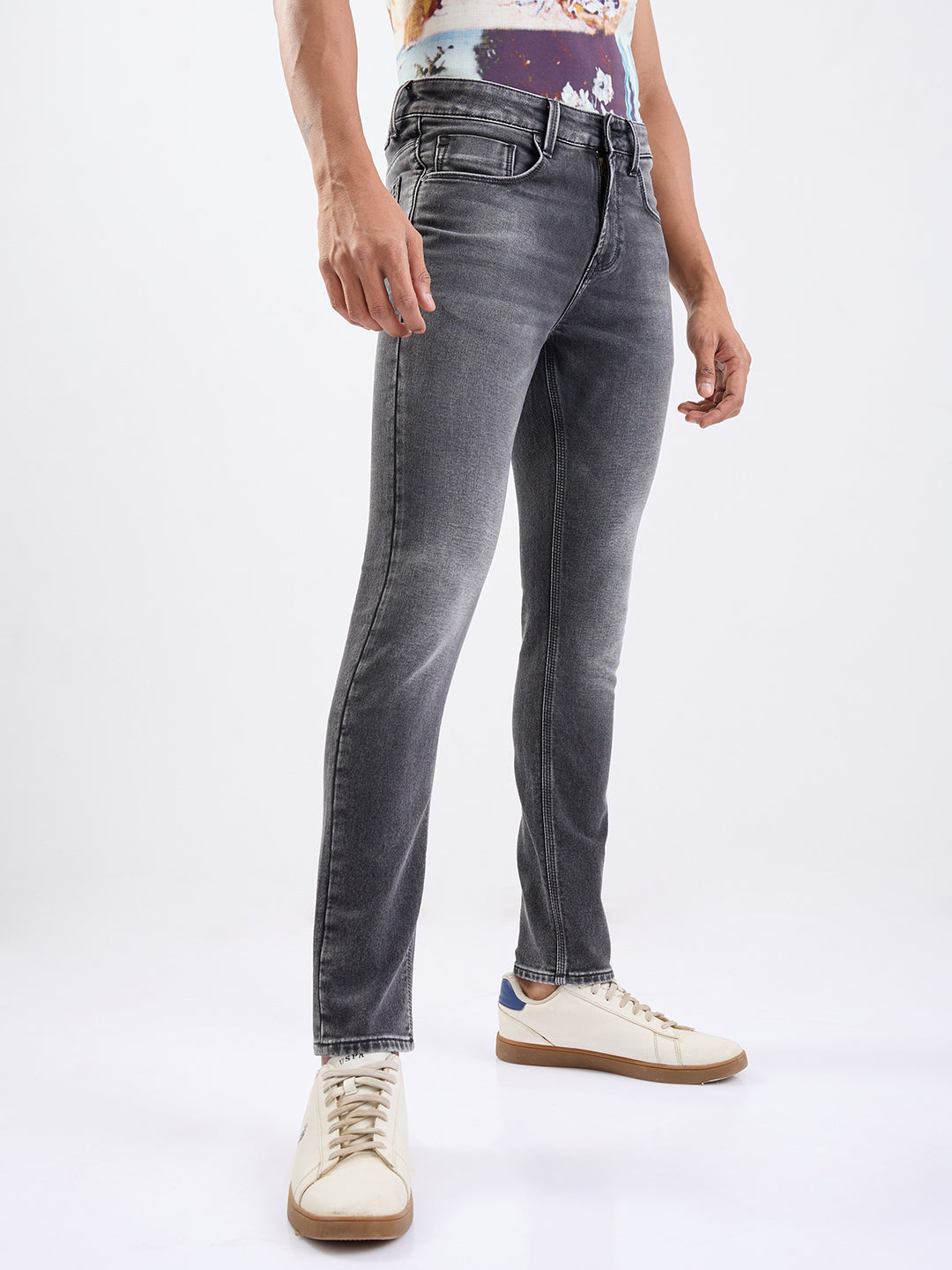 Spykar Charcoal Black Low Rise Slim Fit Casual Jeans For Men