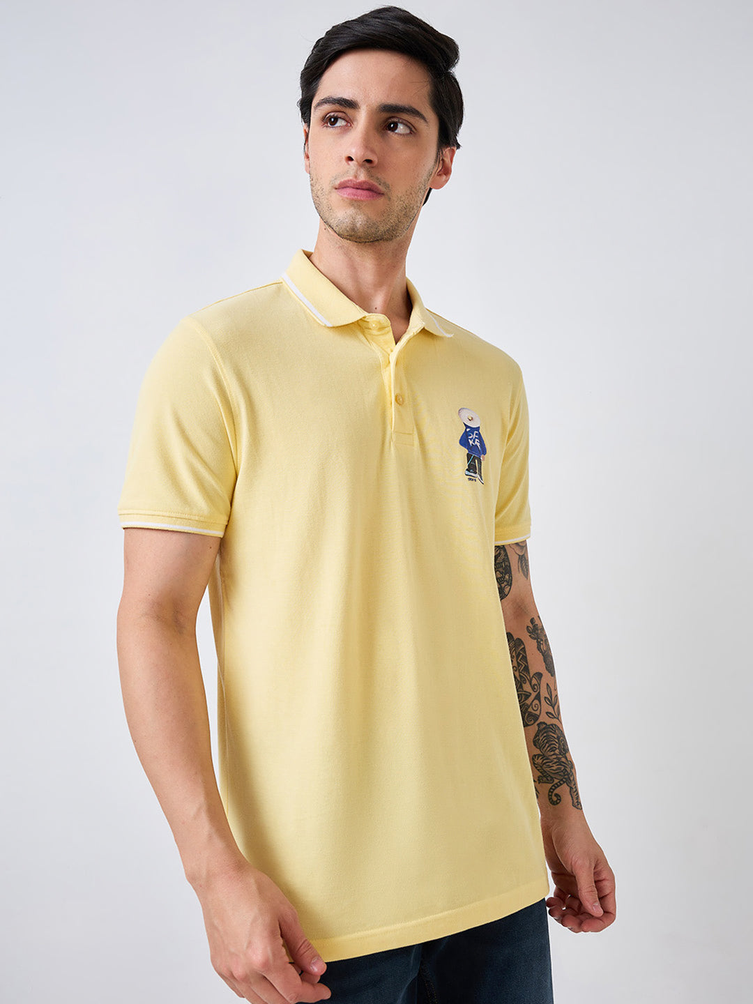 Spykar Yellow Half Sleeves Slim Fit T-Shirt For Men