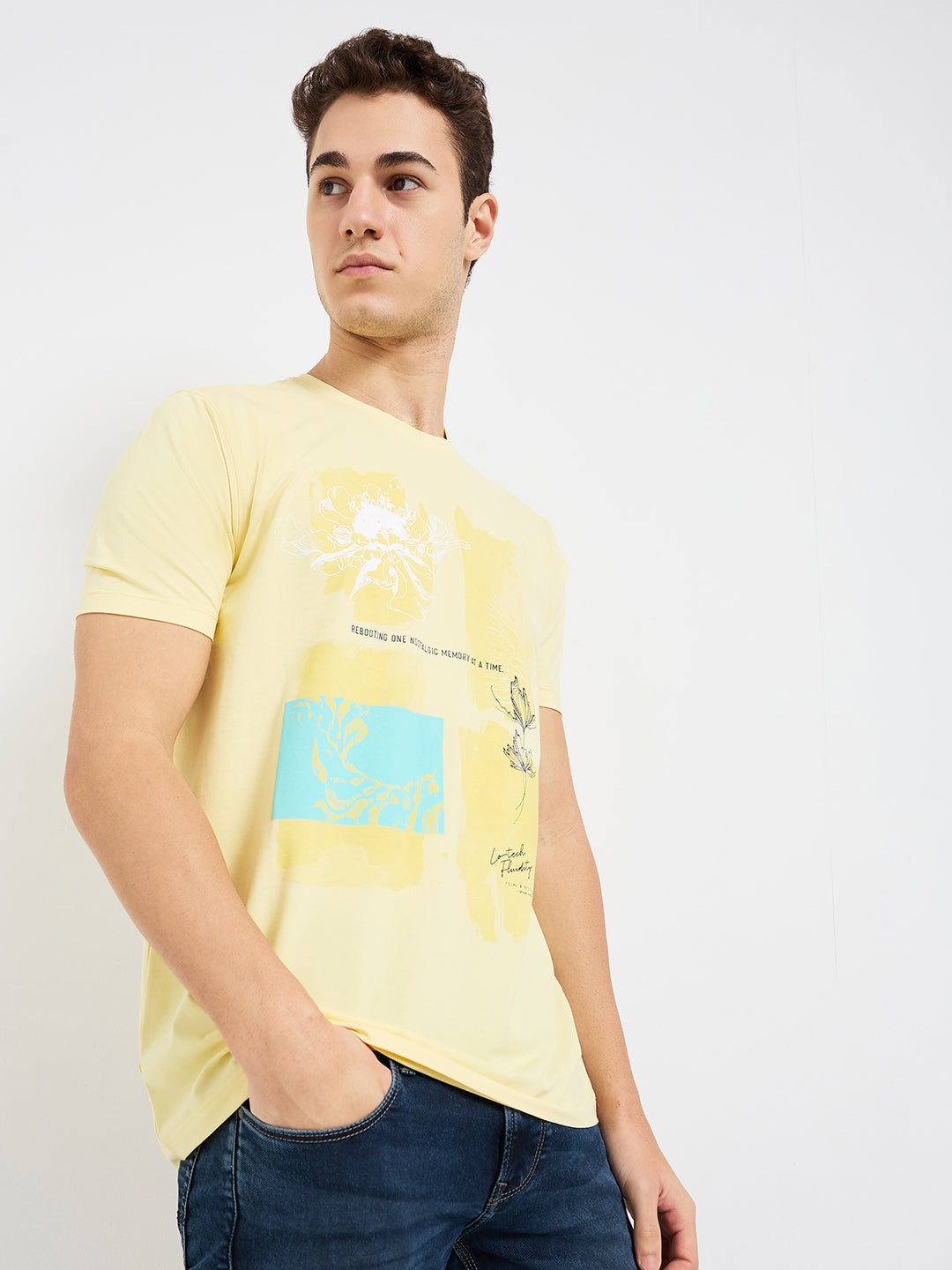 Spykar Yellow Slim Fit Solid Half Sleeve T-Shirt For Men