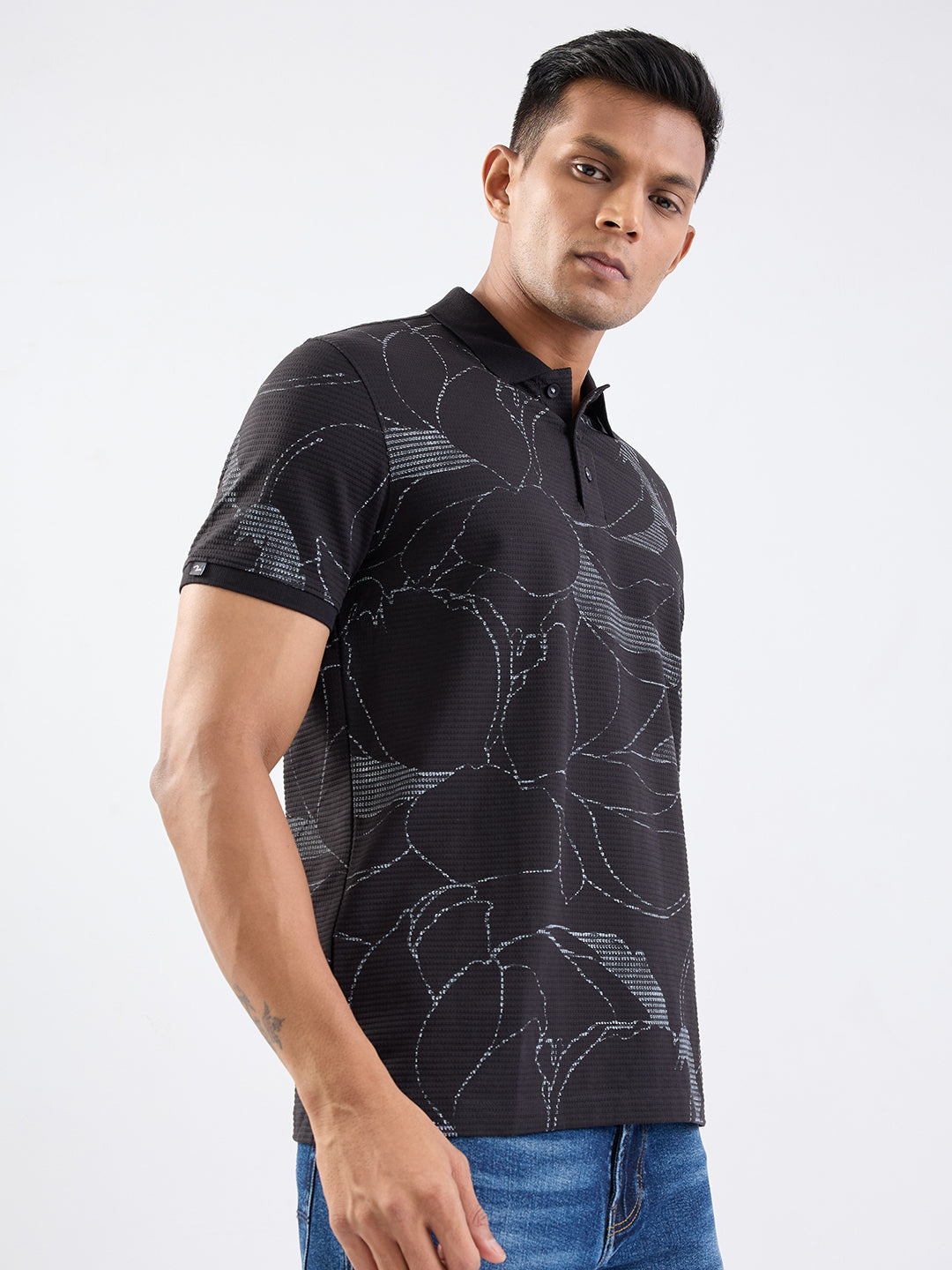 Spykar Black Slim Fit Casual T-Shirt For Men