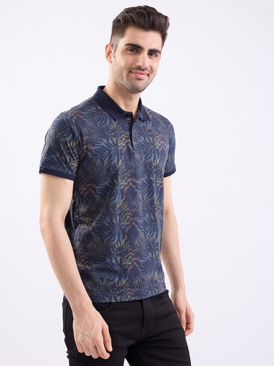 Spykar Black Slim Fit Casual T-Shirt For Men