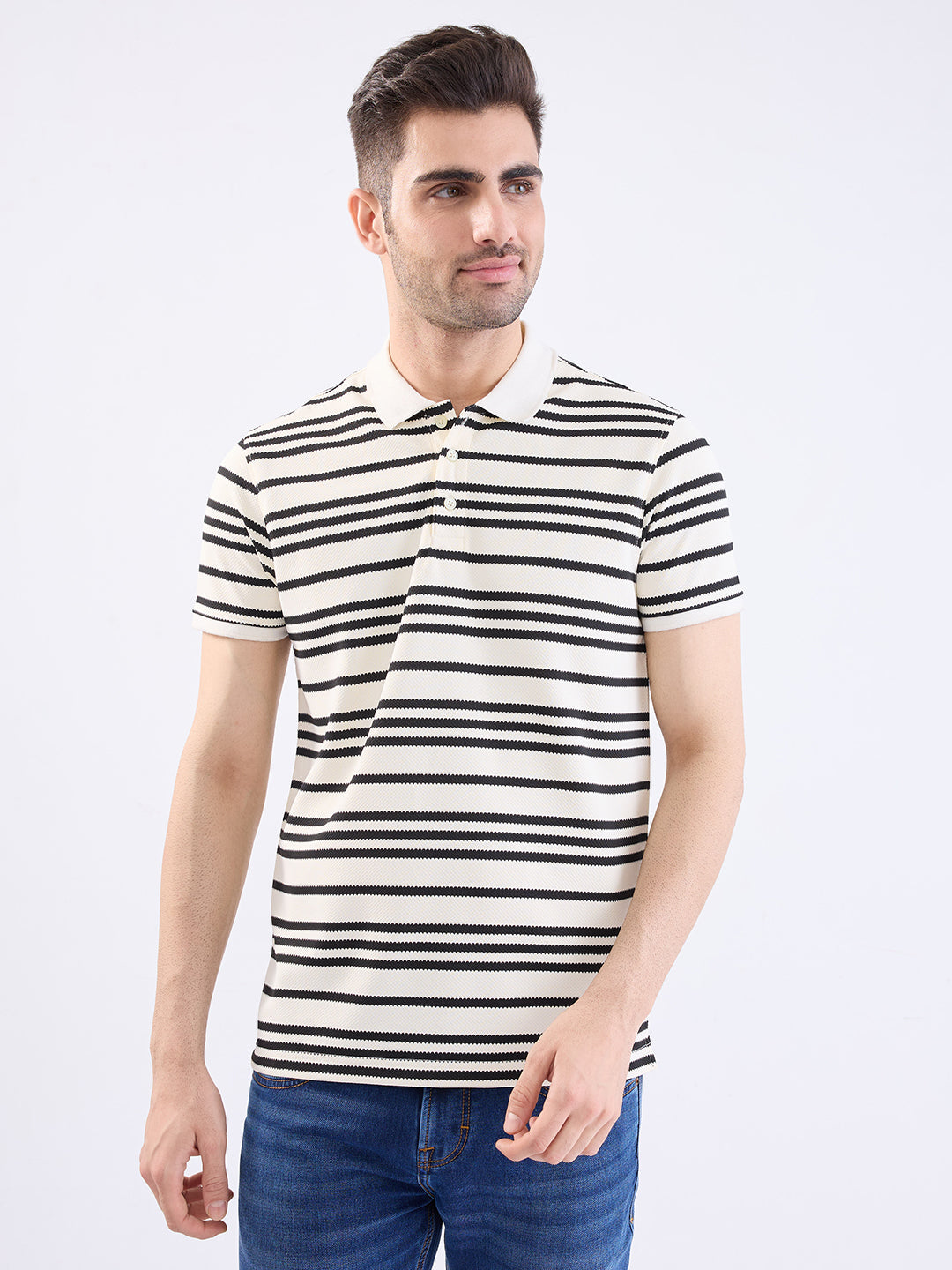 Spykar Off White Slim Fit Casual T-Shirt For Men