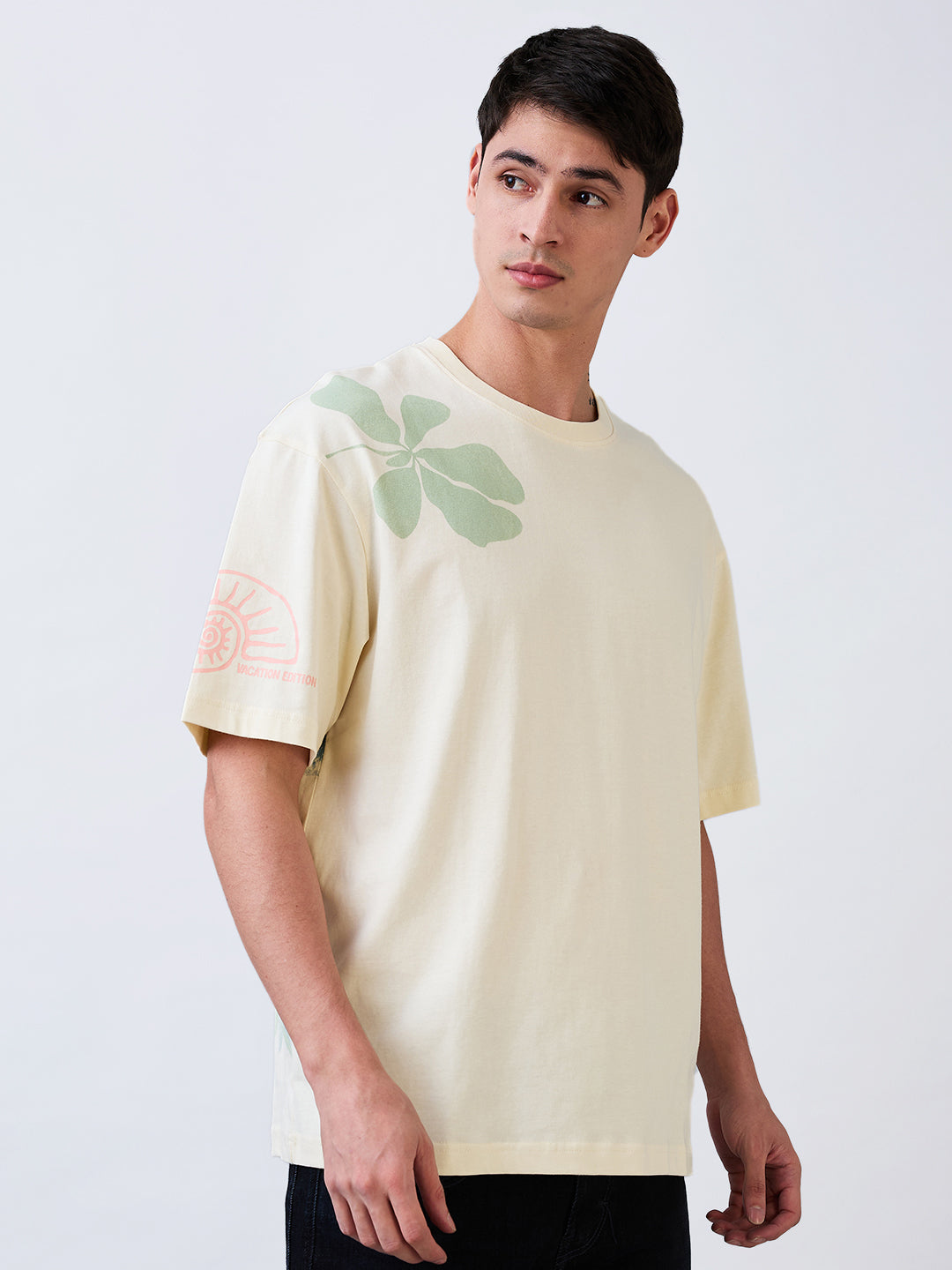 Spykar White Loose Fit Solid Half Sleeve T-Shirt For Men