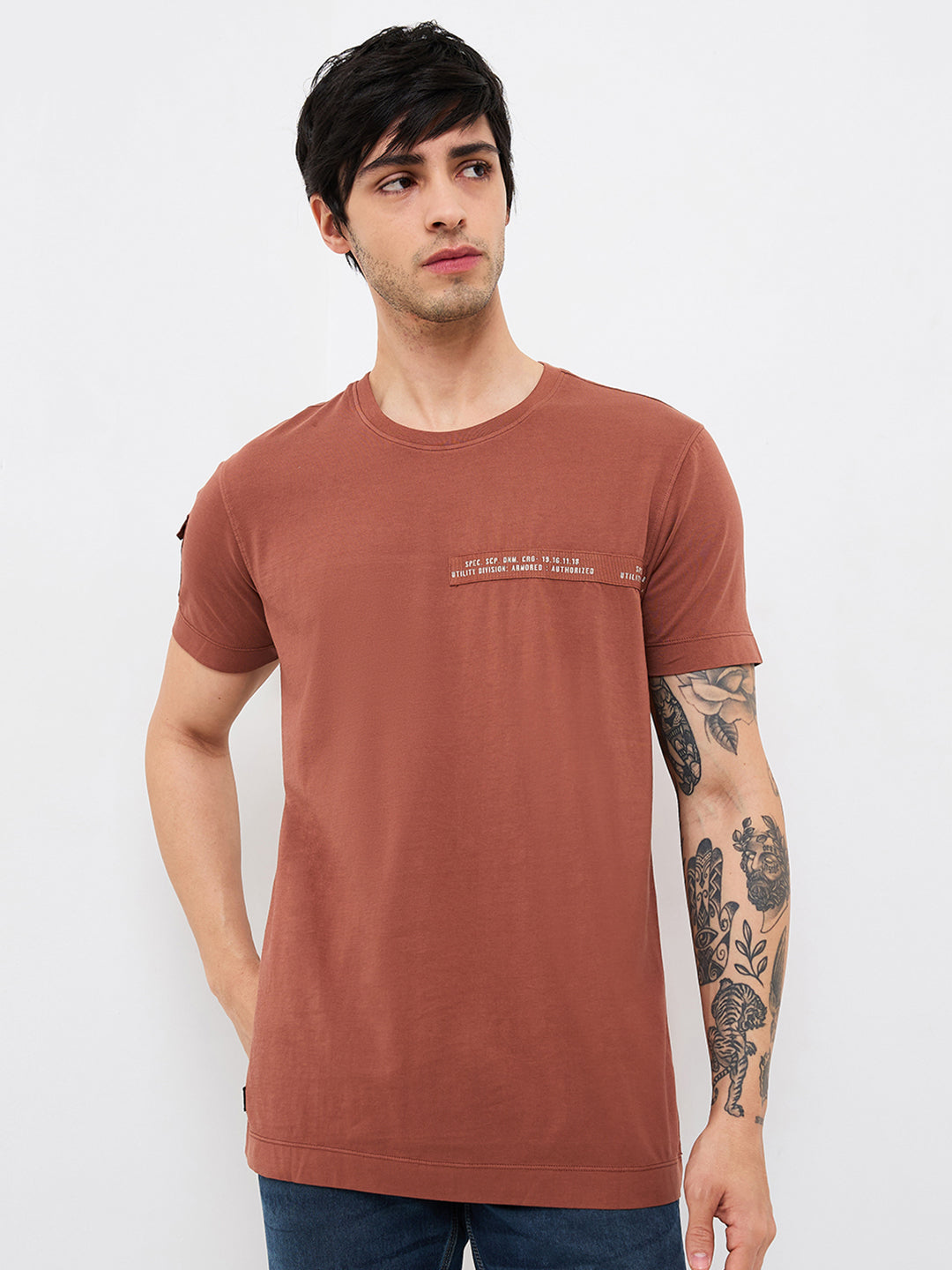 Spykar Brown Slim Fit Solid Half Sleeve T-Shirt For Men