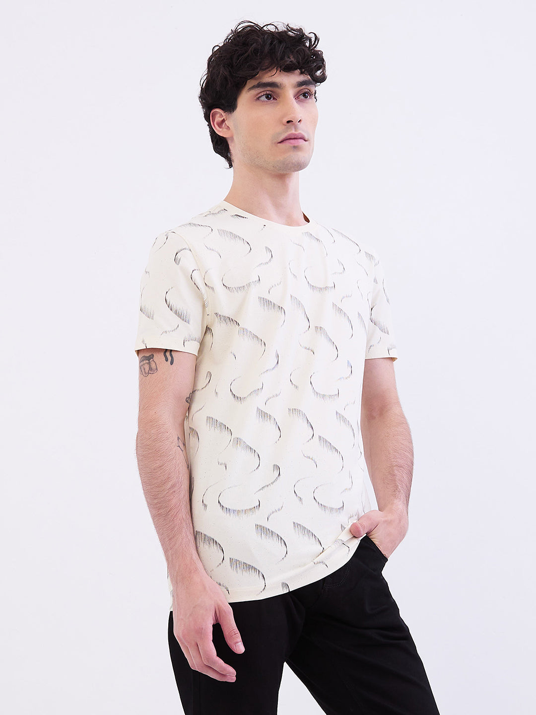 Spykar Off White Slim Fit Casual T-Shirt For Men