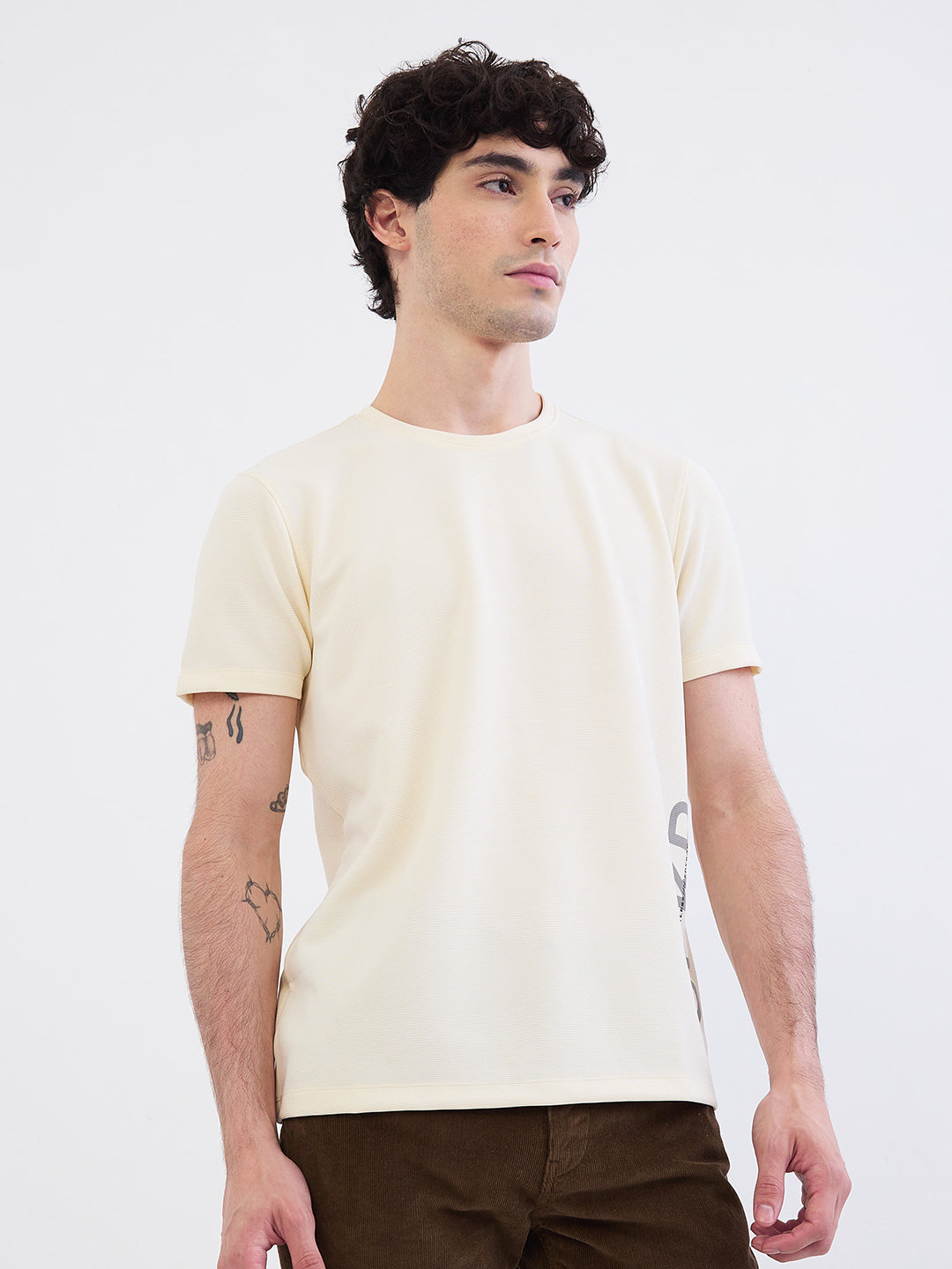 Spykar Off White Slim Fit Casual T-Shirt For Men