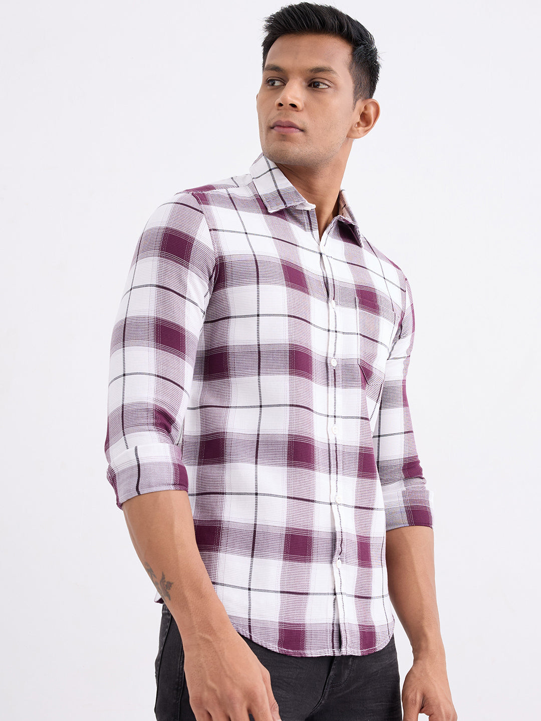 Spykar Plum Red Slim Fit Casual Shirts For Men