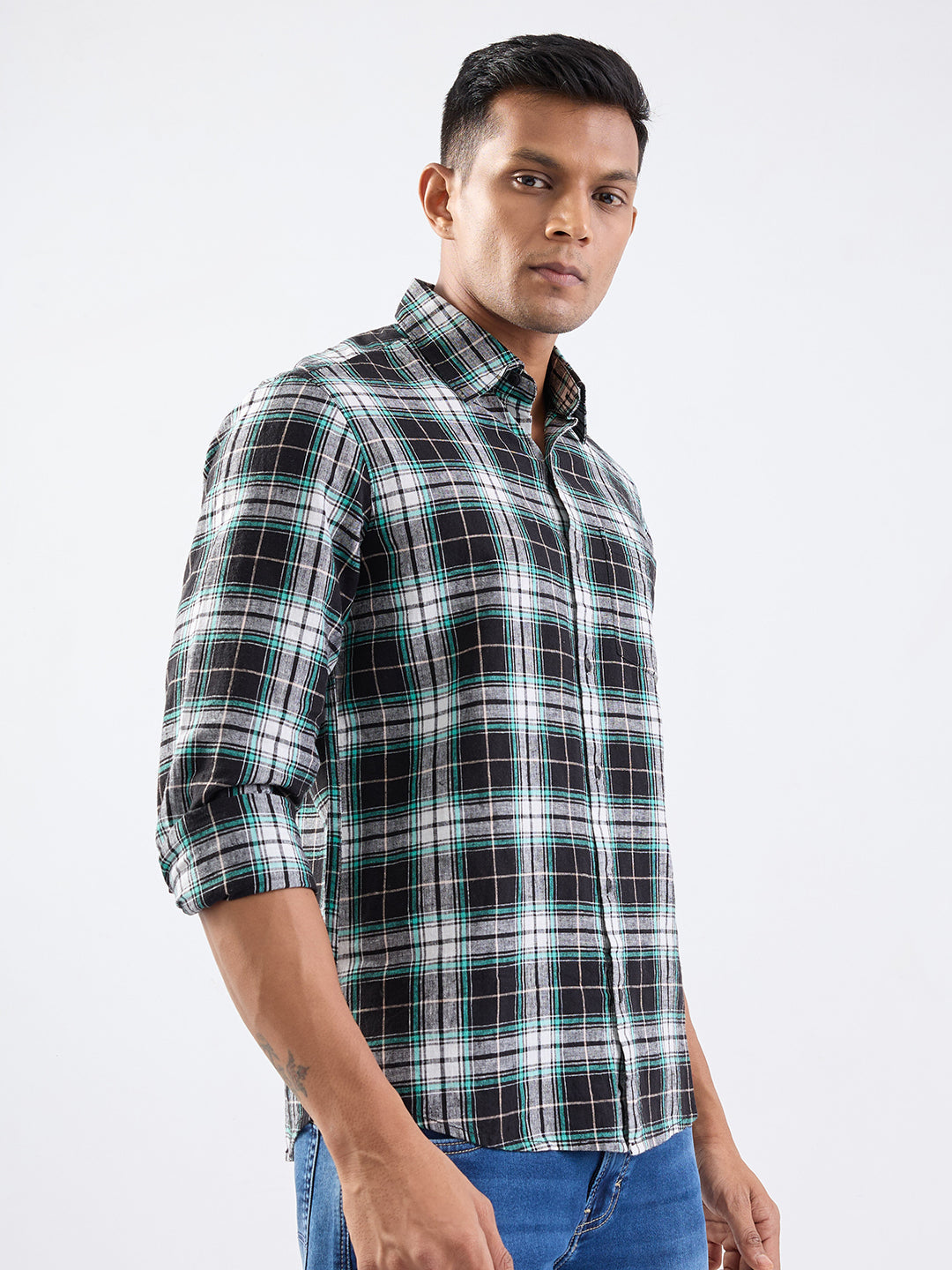 Spykar Jet Black Slim Fit Casual Shirts For Men