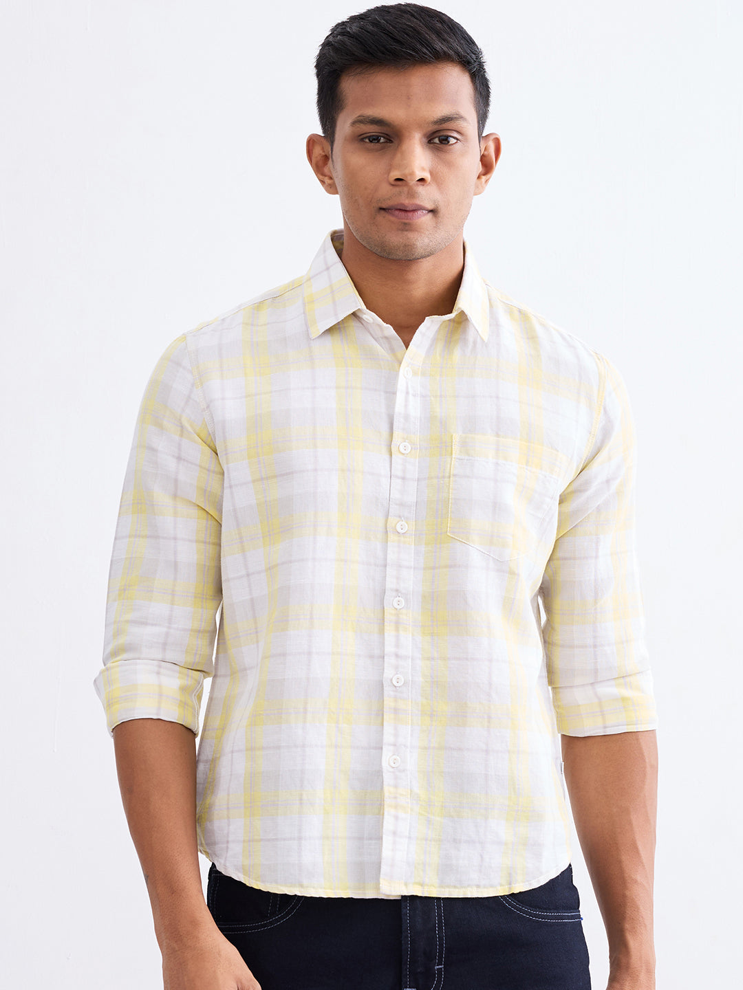 Spykar Powder Yellow Slim Fit Casual Shirts For Men