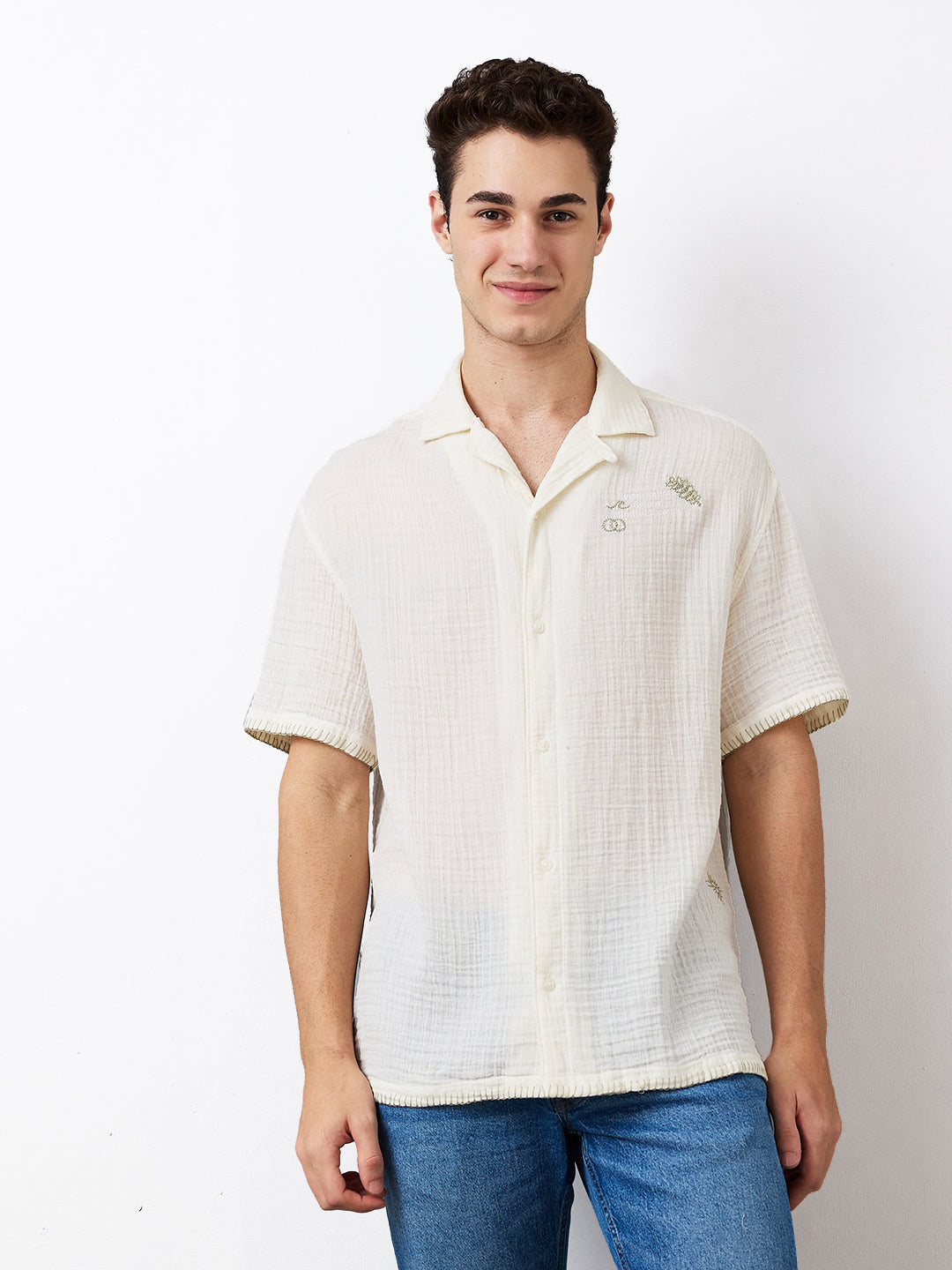 Spykar White Relaxed Fit Solid Half Sleeve Shirt For Men