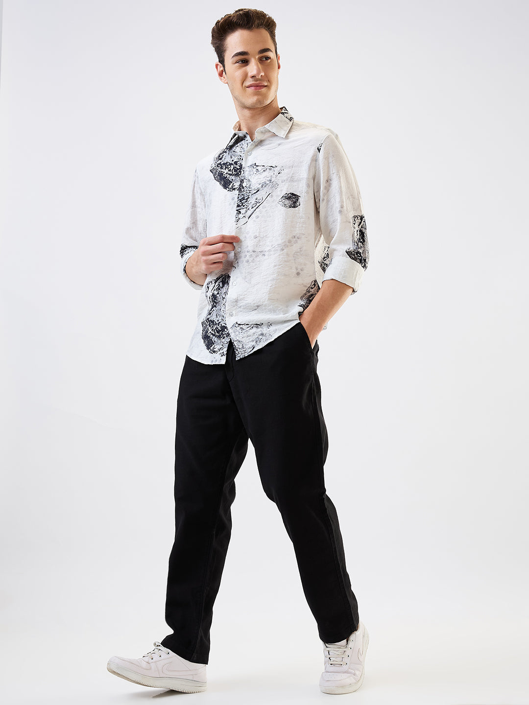Spykar White Slim Fit Printed Full Sleeve Shirt For Men