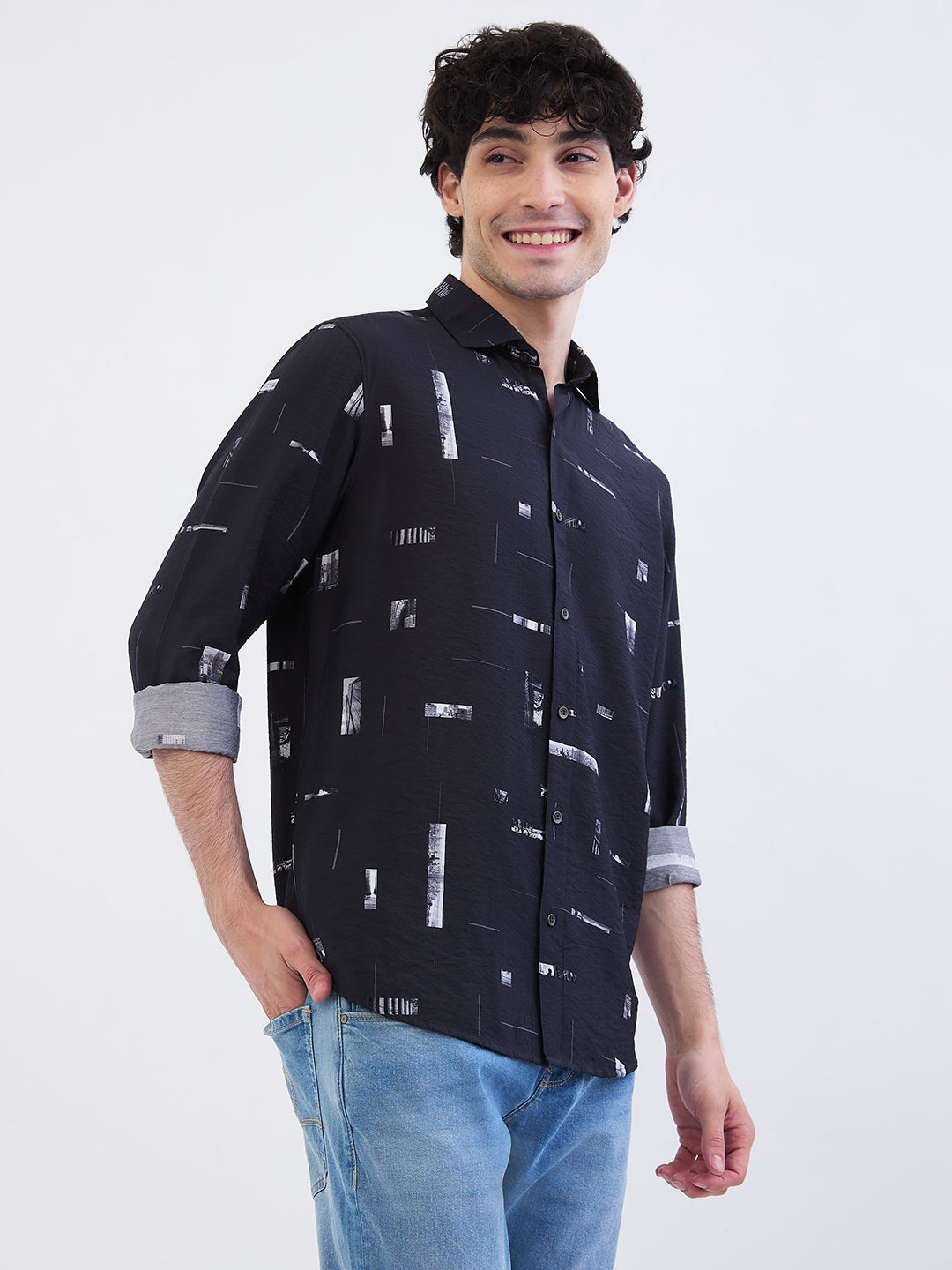 Spykar Black Slim Fit Casual Shirts For Men