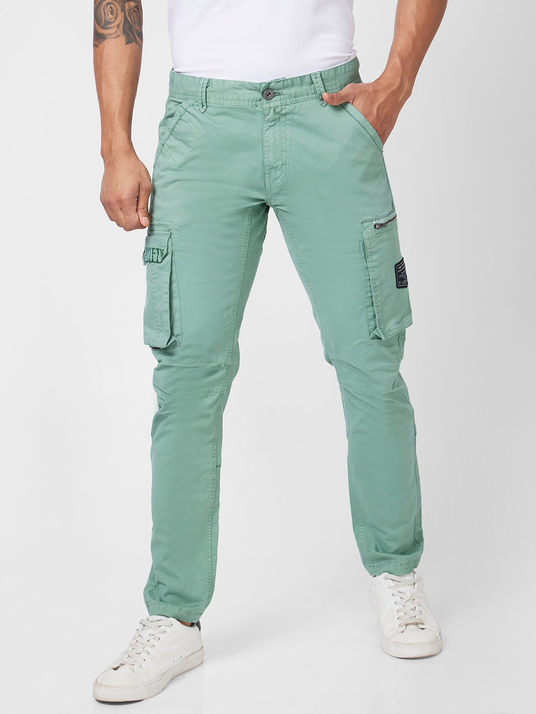 Spykar Men Sage Green Cotton Tapered Fit Ankle Length Mid Rise Cargo Pant