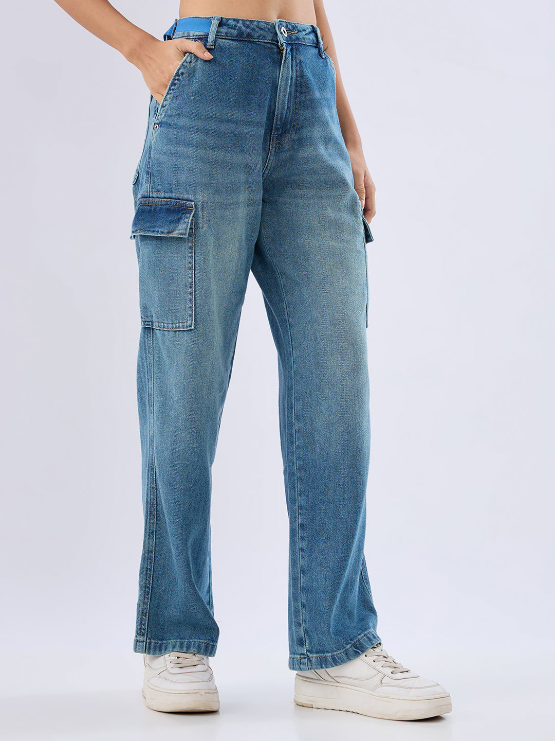 Spykar Mid Blue Straight Fit Mid Rise Jeans For Women