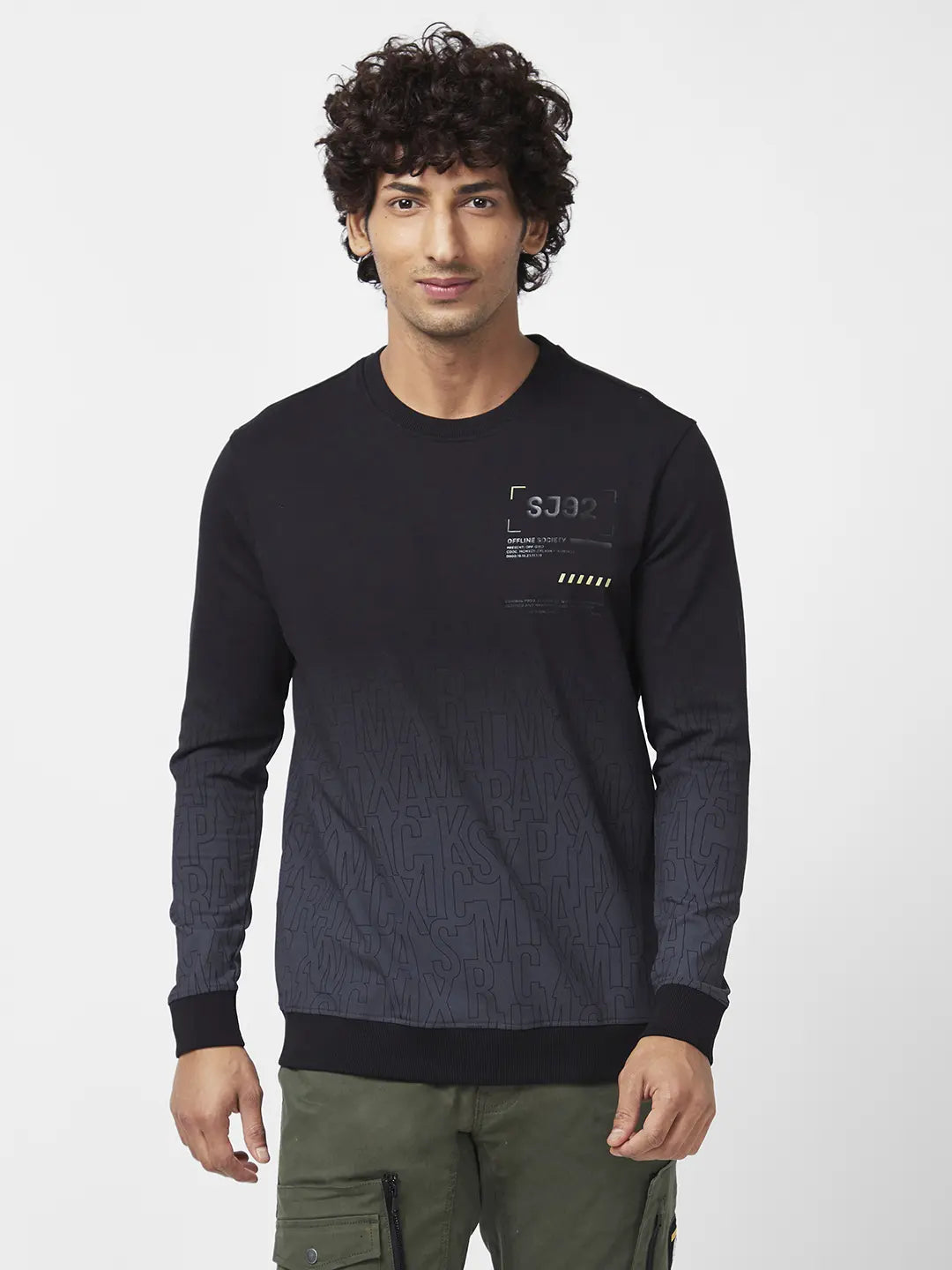 Spykar Men Black Blended Slim Fit Full Sleeve Round Neck Plain Sweatshirt