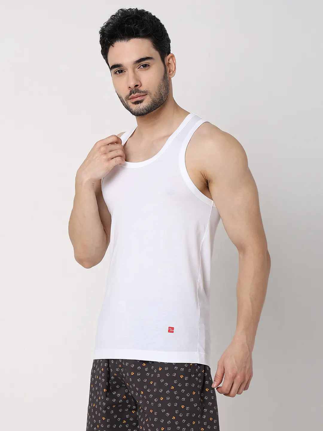 Underjeans By Spykar Men White Cotton Blend Regular Fit Vest - Pack Of 2
