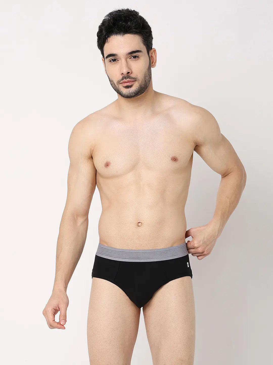Underjeans By Spykar Men Navy & Black Cotton Blend Regular Fit Brief - Pack Of 2