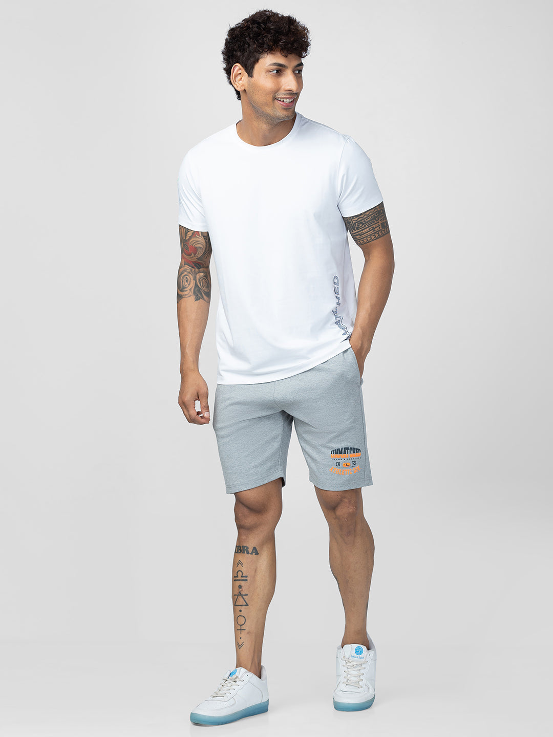 Spykar Men Ecru Melange Cotton Regular Fit Shorts