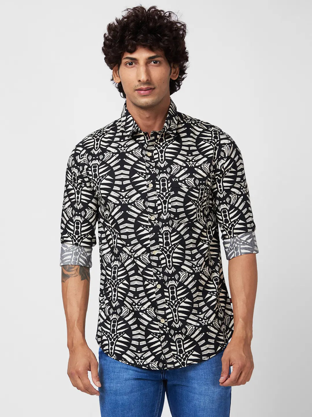 Spykar Men Black Cotton Regular Slim Fit Full Sleeve Causal Printed Shirt