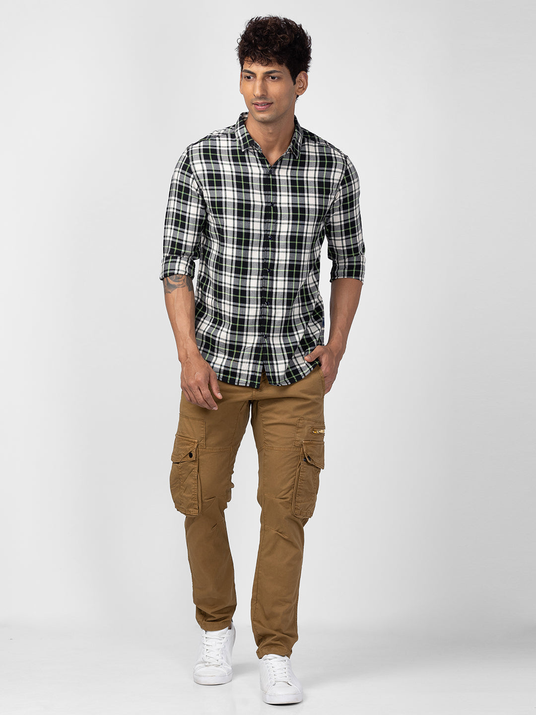 Spykar Men Neon Green Cotton Slim Fit Checkered Shirt