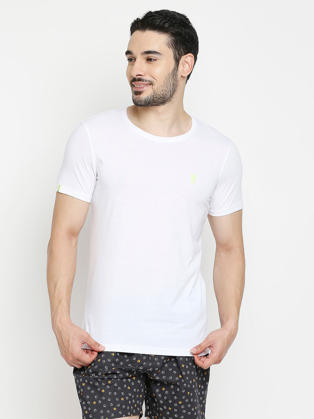 Men White & Wine Cotton Regular Fit Round Neck T-Shirts - Pack Of 2 - Underjeans By Spykar