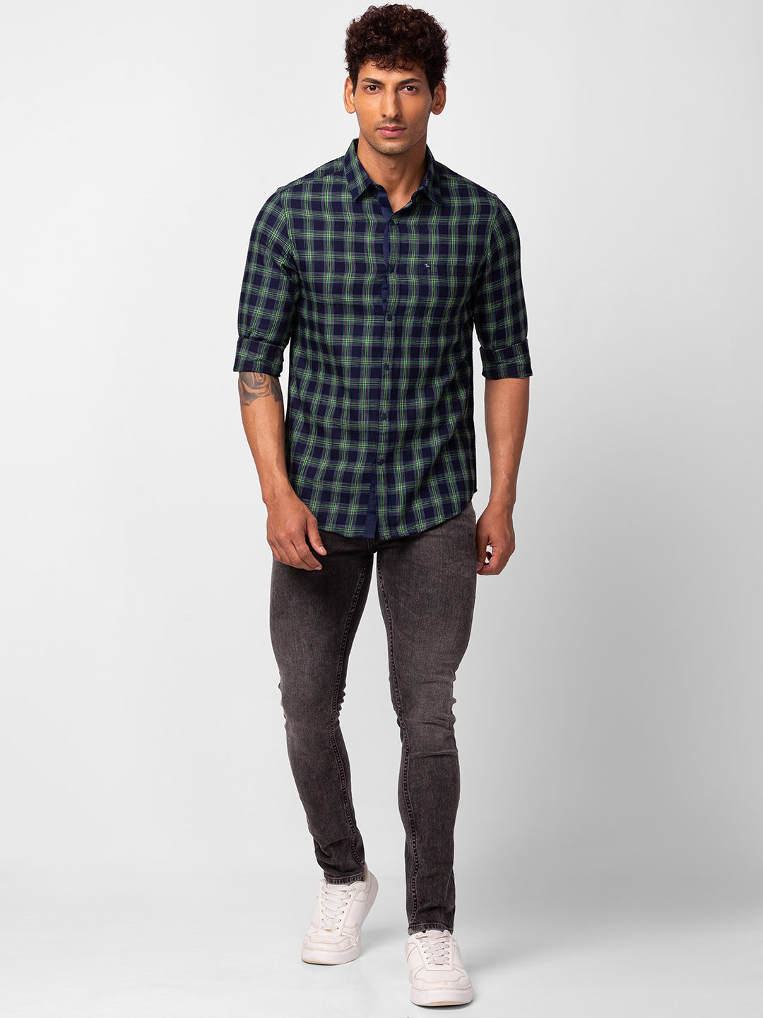 Spykar Men Navy Green Cotton Slim Fit Checkered Shirt