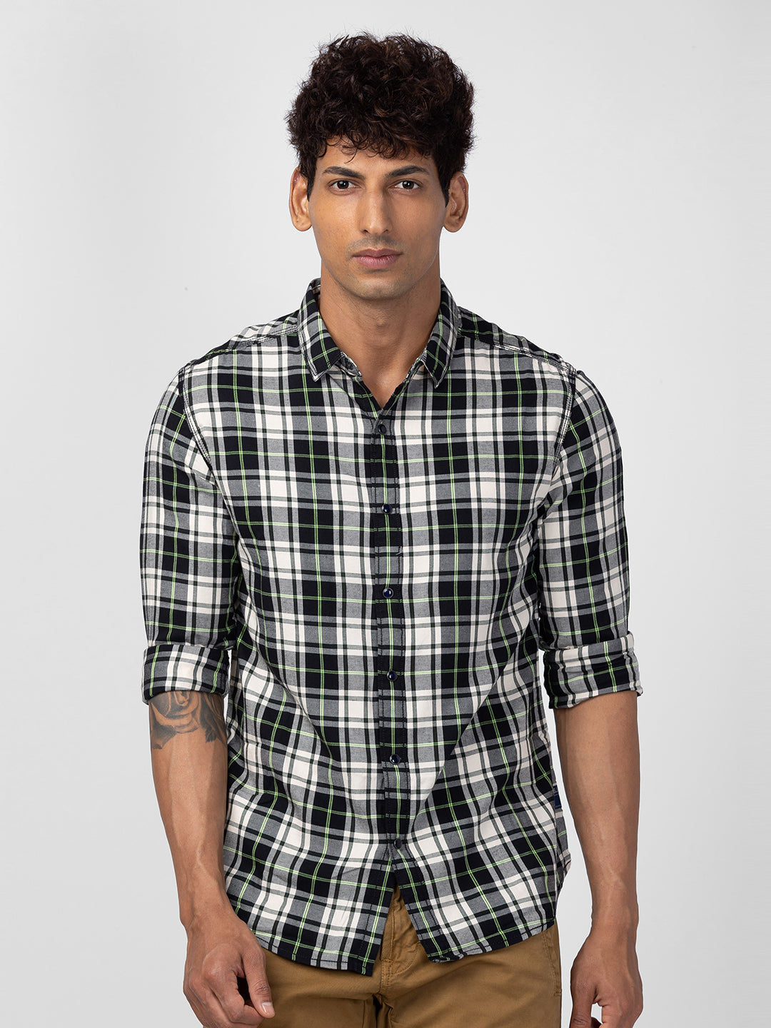 Spykar Men Neon Green Cotton Slim Fit Checkered Shirt