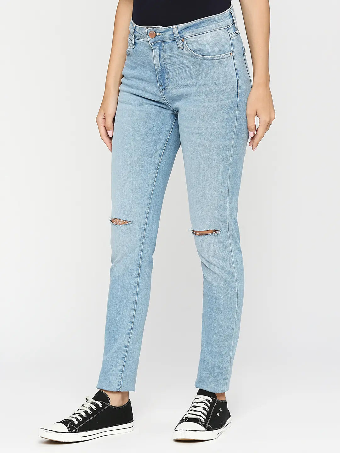 Spykar Women Light Wash Cotton Skinny Fit Ankle Length Knee Slash Mid Rise Jeans (Adora)