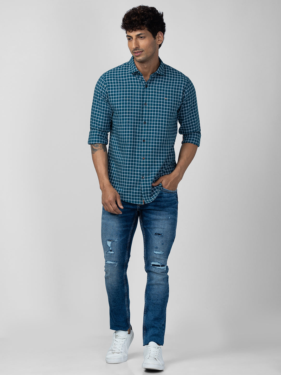 Spykar Men Teal Blue Cotton Regular Slim Fit Checkered Shirt