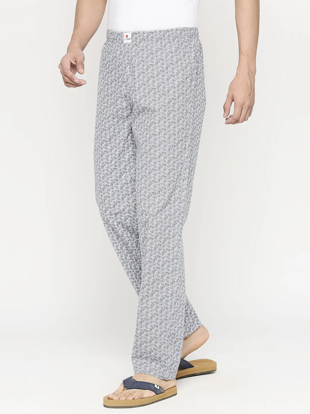 Men Grey & White Cotton Regular Fit Pyjama - Underjeans By Spykar