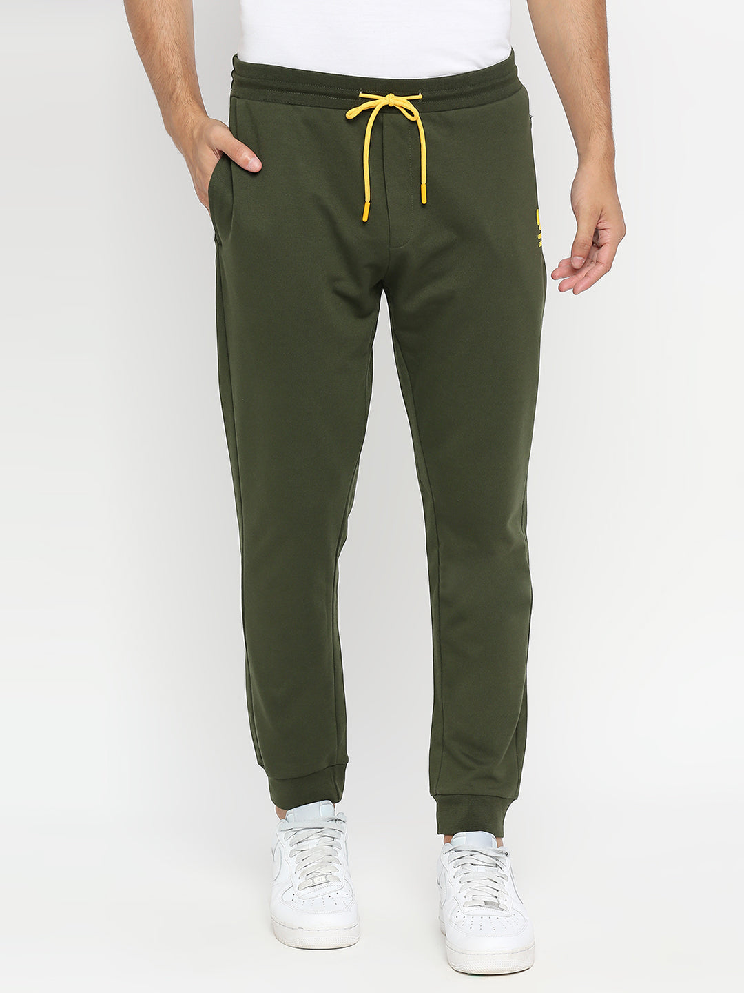 Men Cotton Blend Olive Trackpant - Underjeans By Spykar