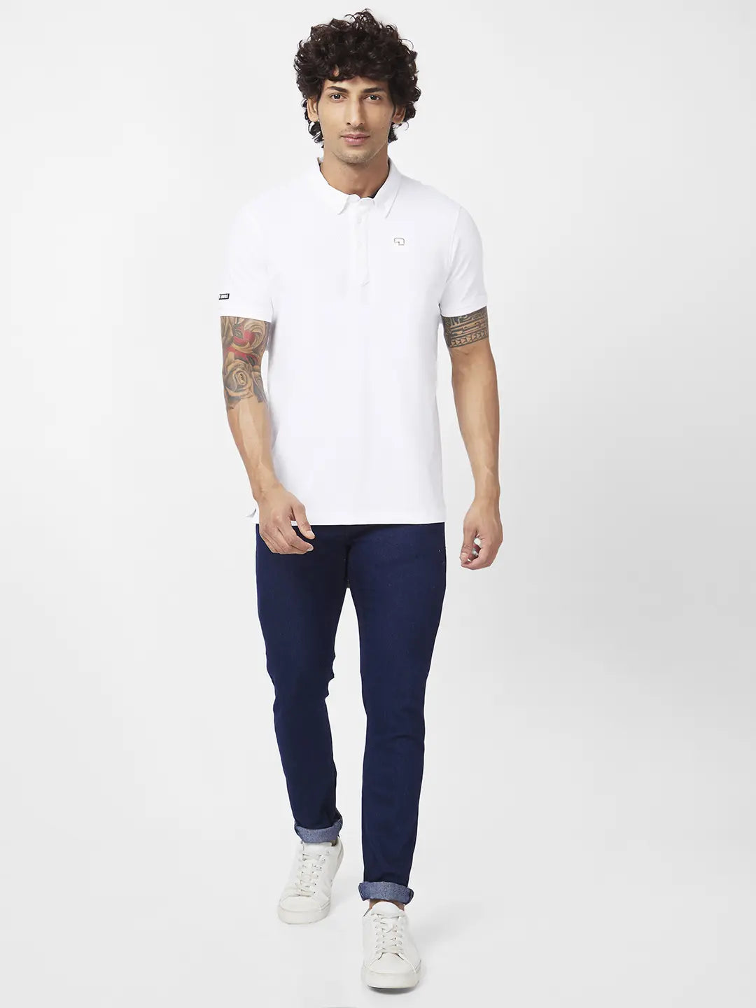 Spykar Men White Blended Slim Fit Half Sleeve Polo Neck Plain Tshirt