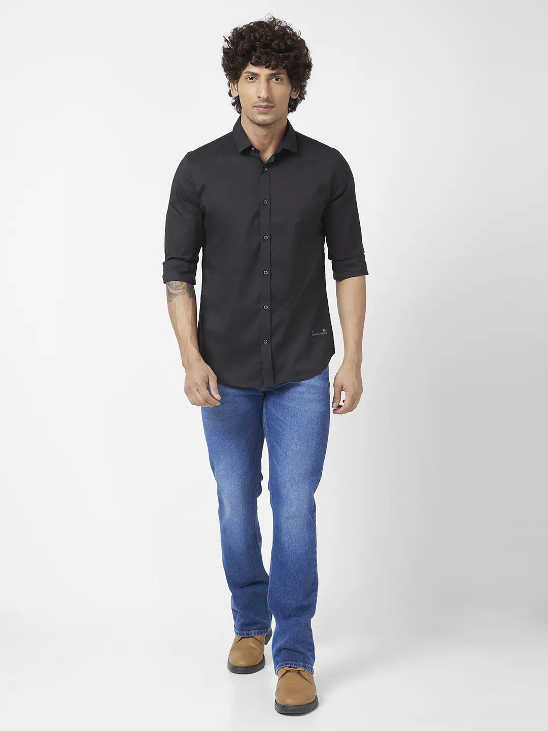 Spykar Men Black Dyed Regular Slim Fit Full Sleeve Plain Shirt