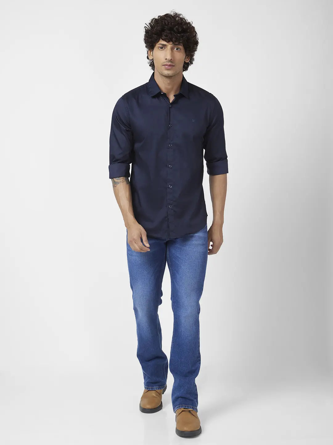 Spykar Men Midnight Blue Dyed Regular Slim Fit Full Sleeve Plain Shirt