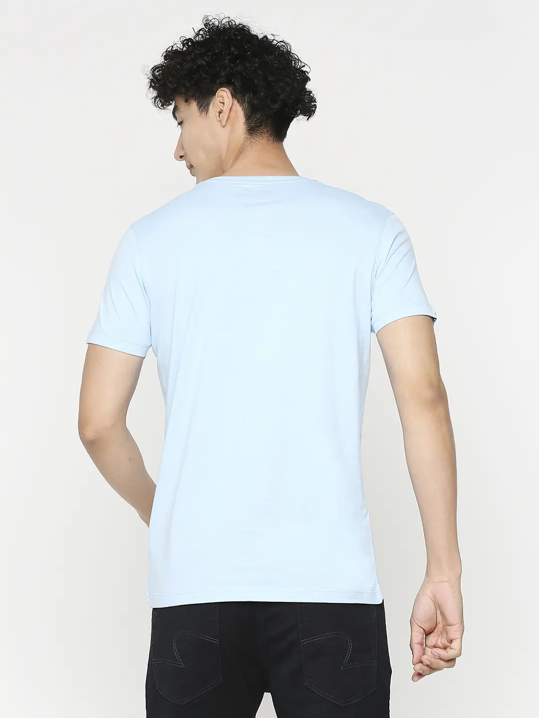 Men Premium Powder Blue Cotton Half Sleeve Printed Tshirt- Underjeans by Spykar