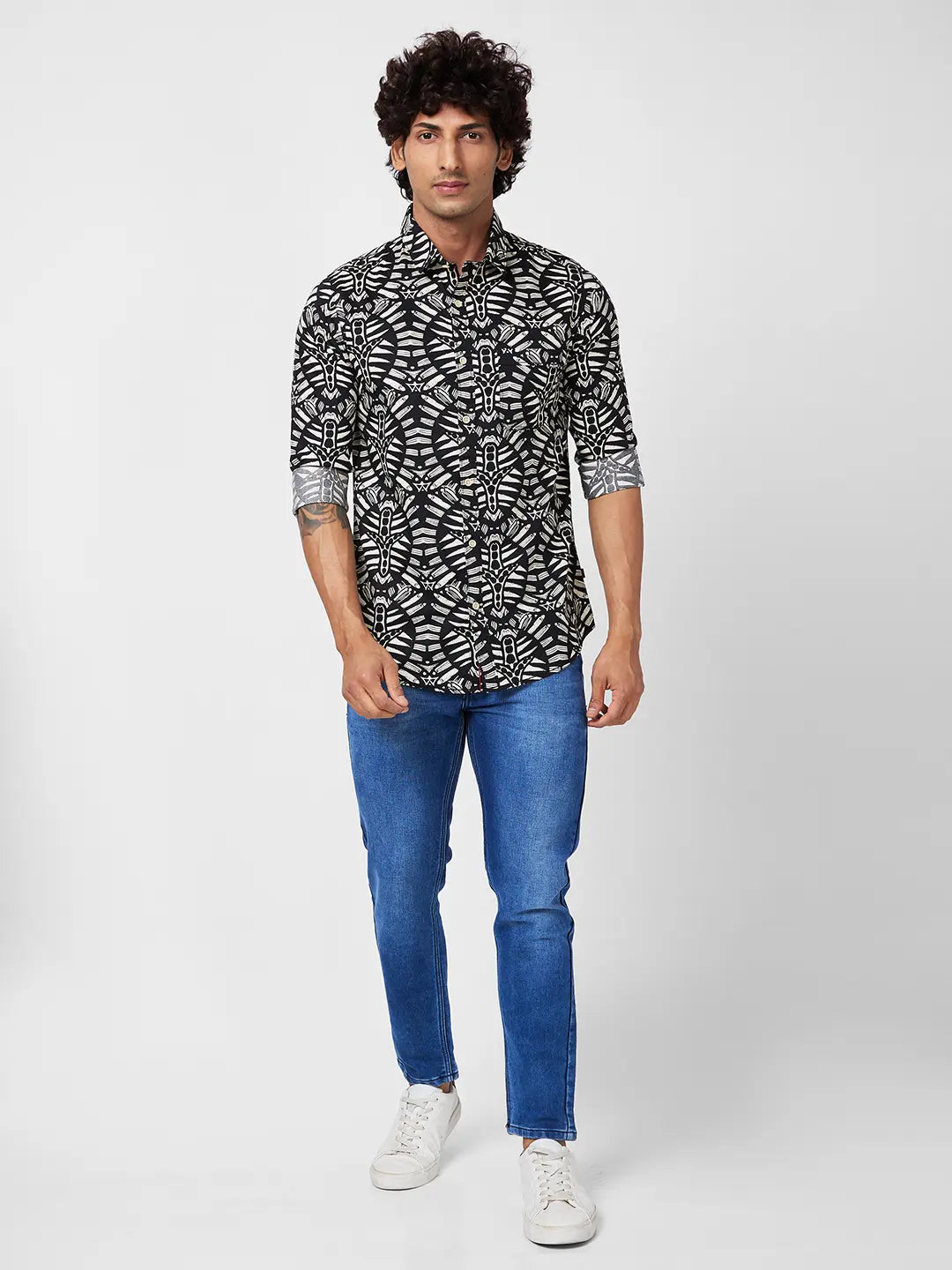 Spykar Men Black Cotton Regular Slim Fit Full Sleeve Causal Printed Shirt