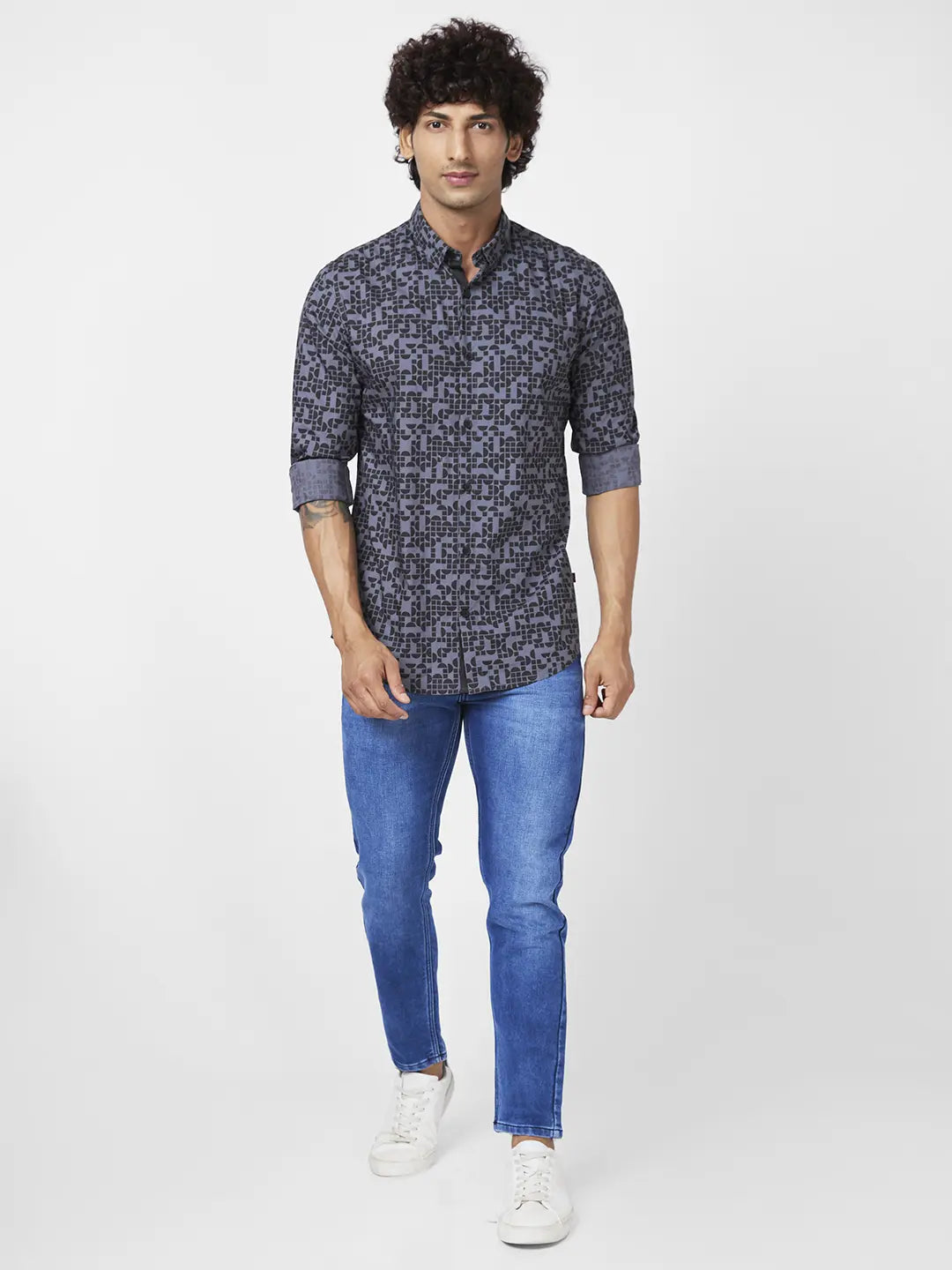 Spykar Men Dark Grey Poplin Regular Slim Fit Full Sleeve Causal Printed Shirt
