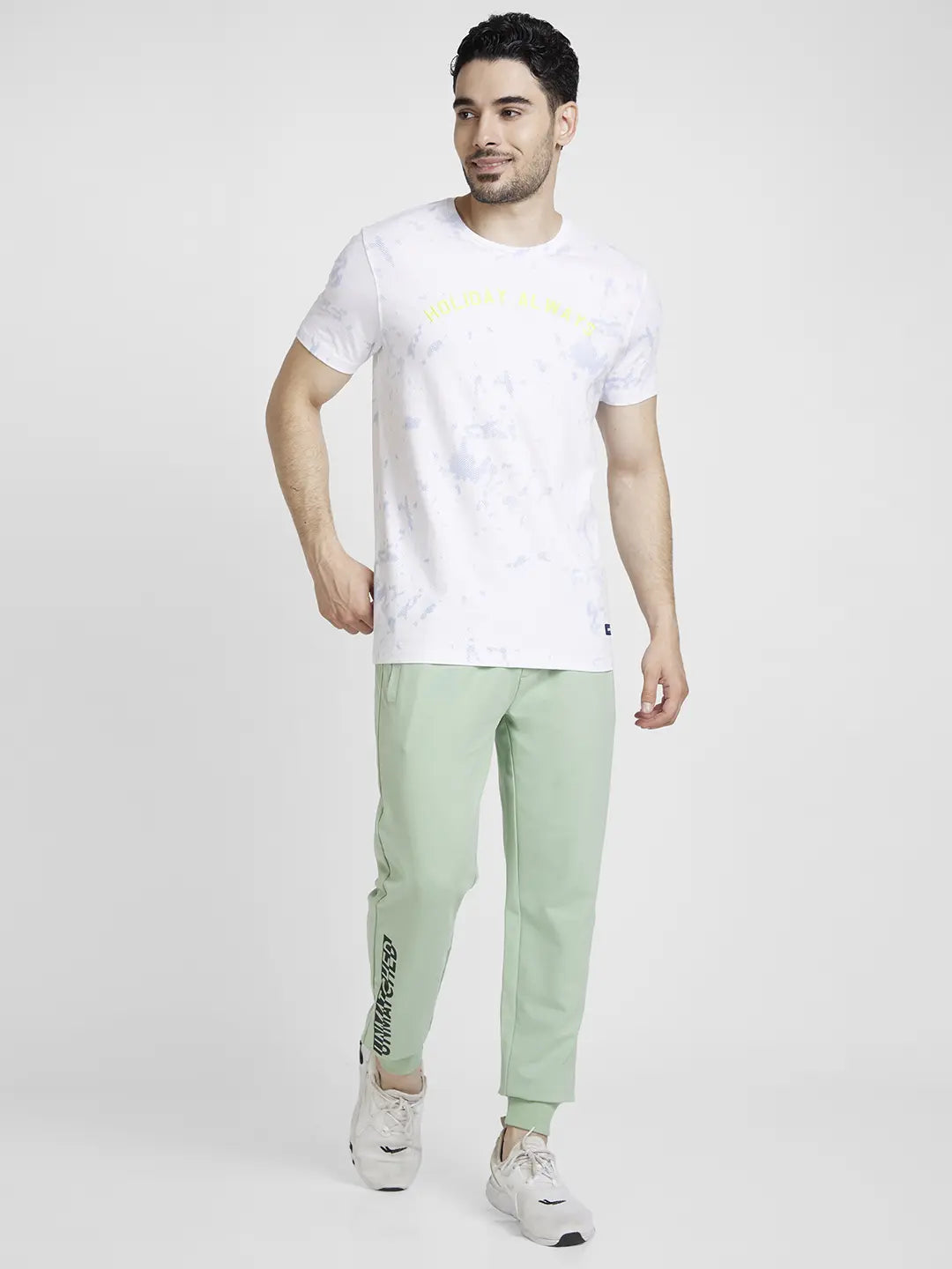 Spykar Men Pista Green Blended Regular Fit Plain Joggers Trackpant