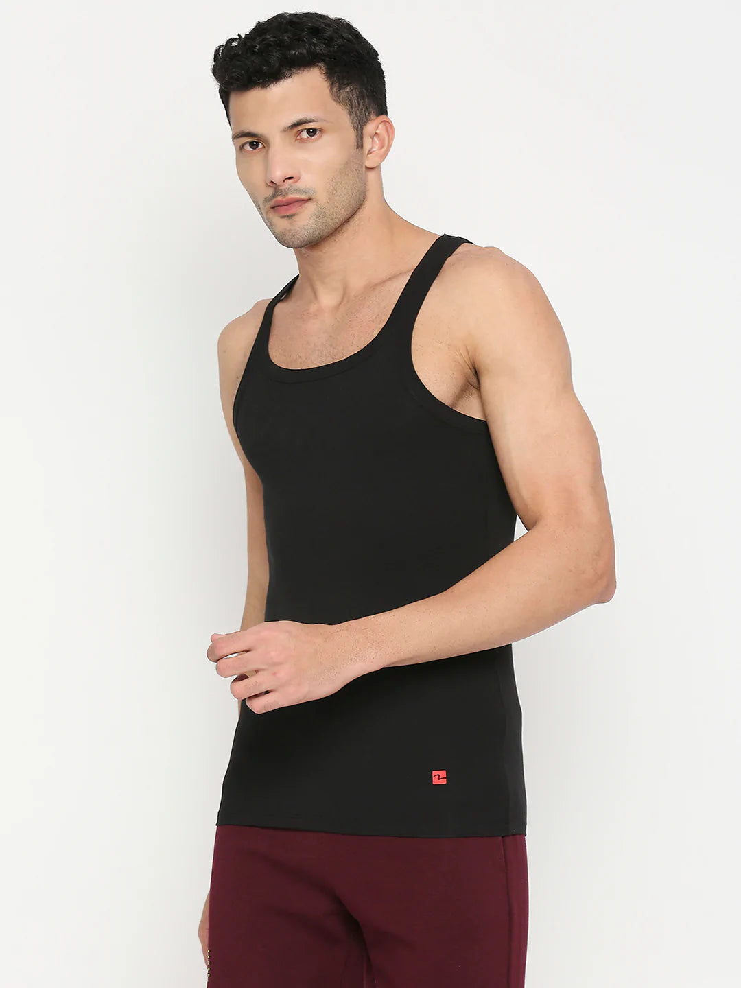 Men Black Cotton Blend Vest - Underjeans By Spykar