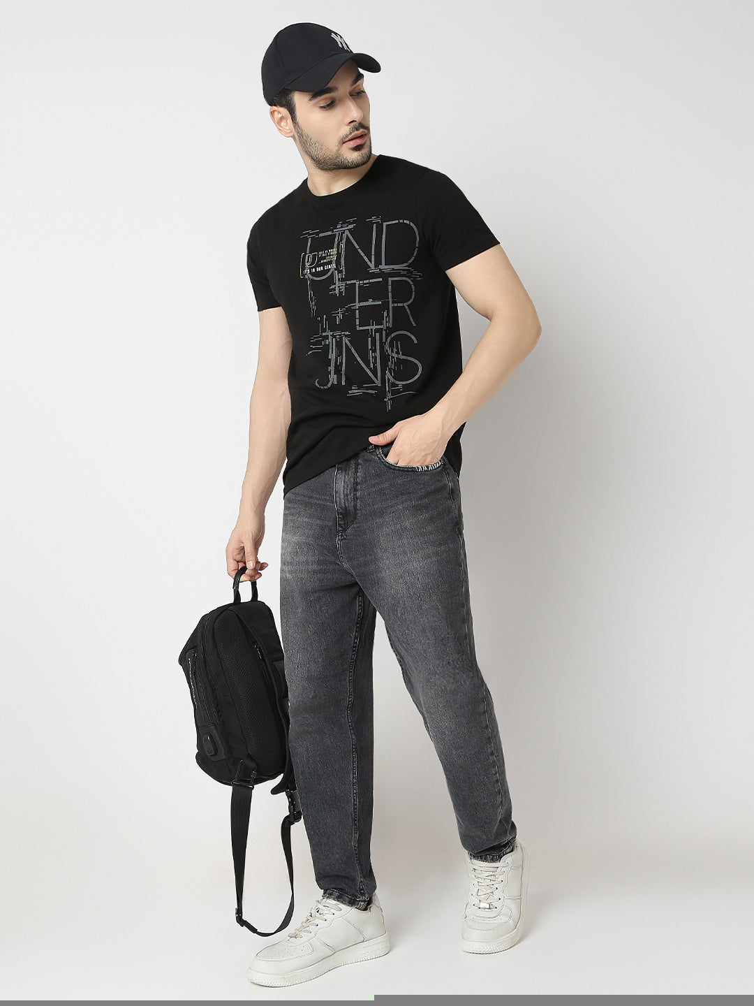 Underjeans by Spykar Men Premium Black T-Shirt