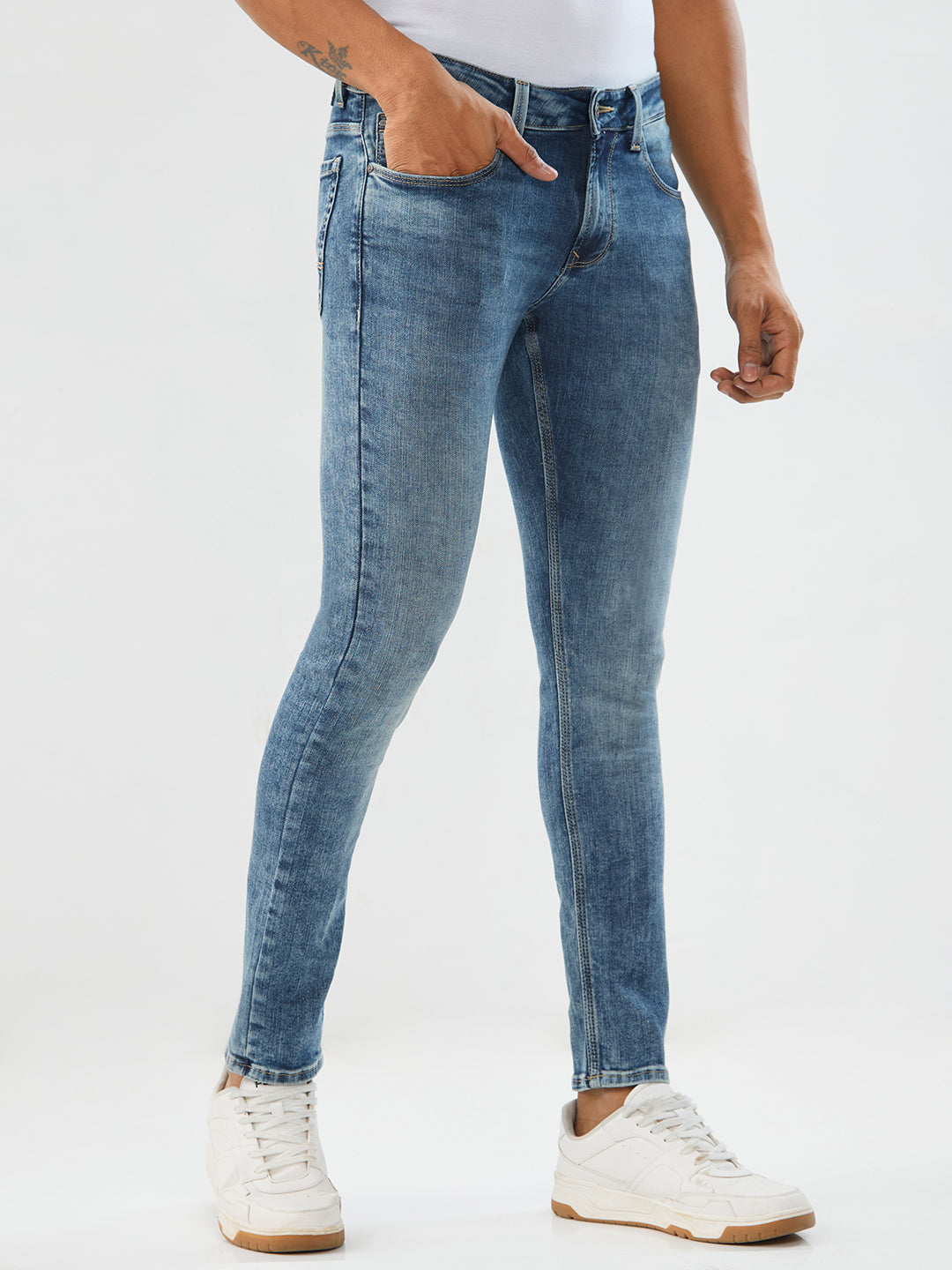 Spykar Mid Blue Slim Fit Low Rise Jeans For Men