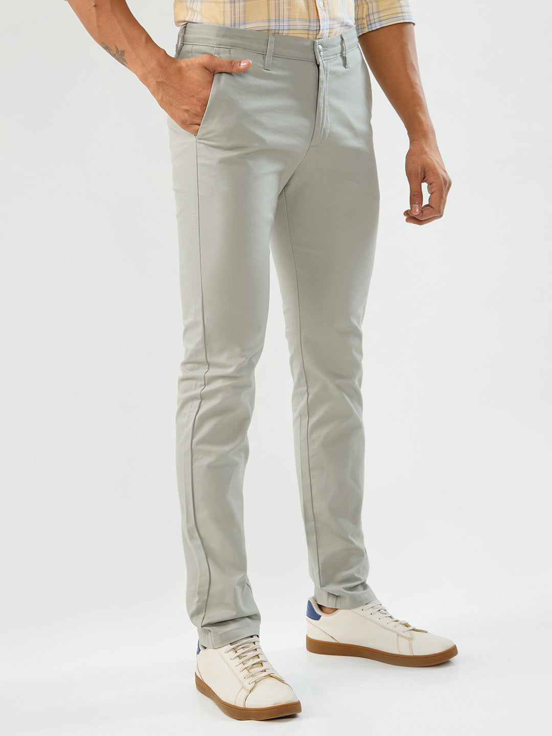 Men Trouser Slim Fit Green Mid Rise