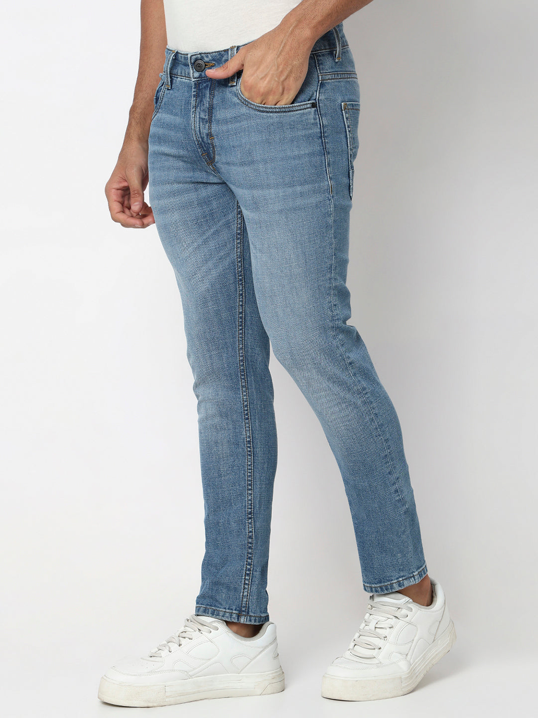 Spykar Mid Blue Low Rise Slim Fit Casual Jeans For Men