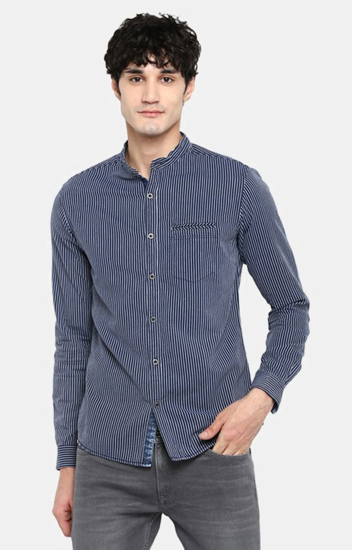 Spykar Men'S Blue Cotton Striped Casual Shirts