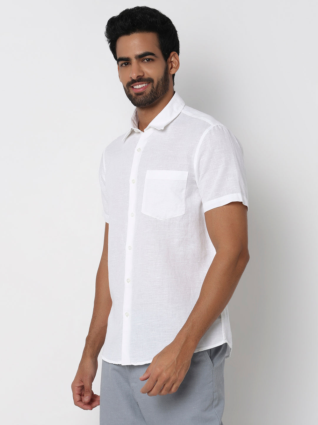 Men White Slim Fit Casual Shirt