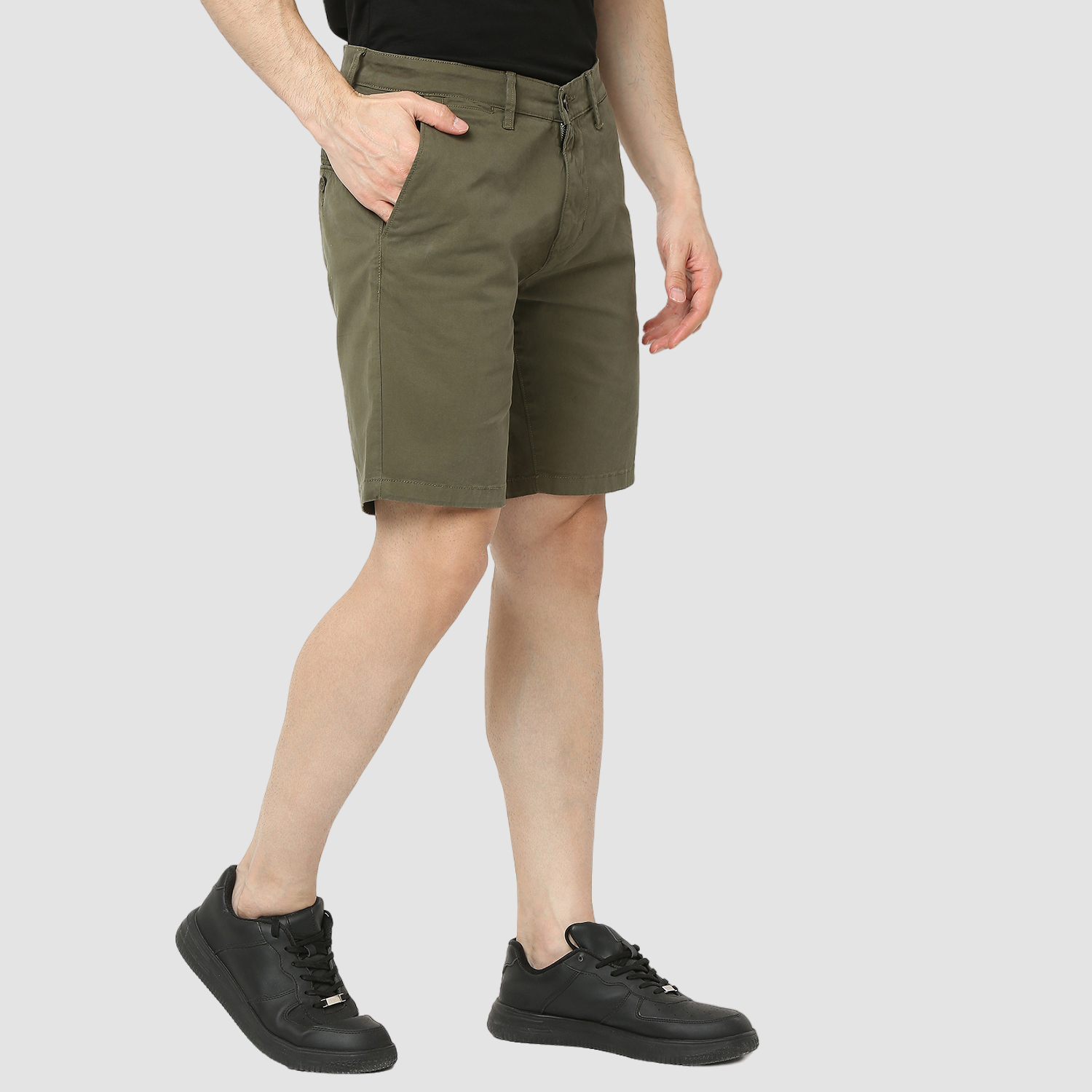 Men Shorts Straight Fit Green Mid Rise